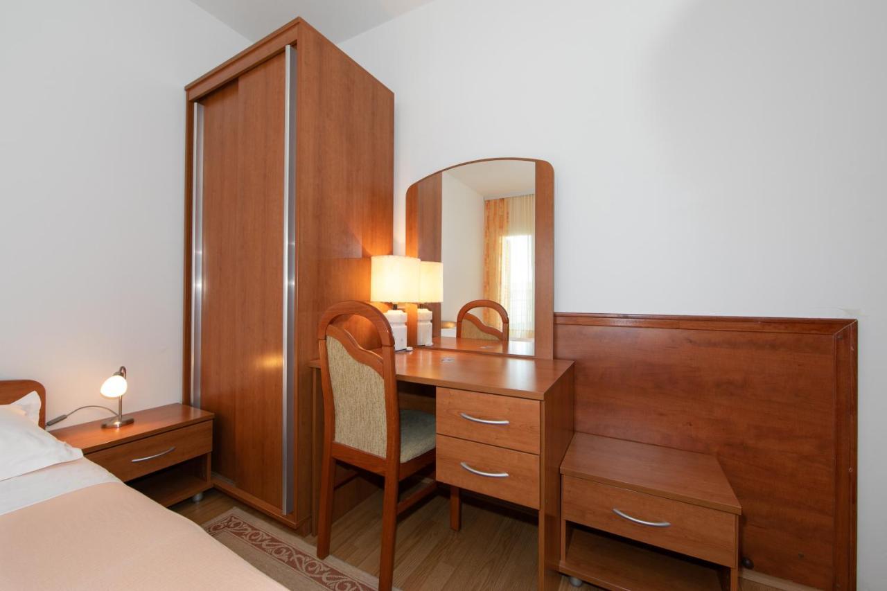 Apartmani Biser Tučepi Exterior foto