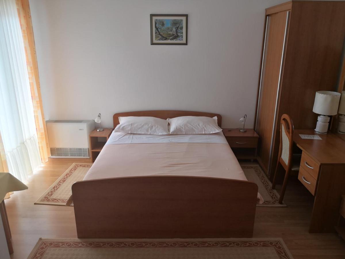 Apartmani Biser Tučepi Exterior foto
